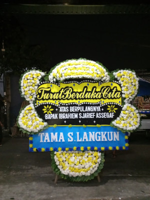 Papan Bunga Duka di Kemijen